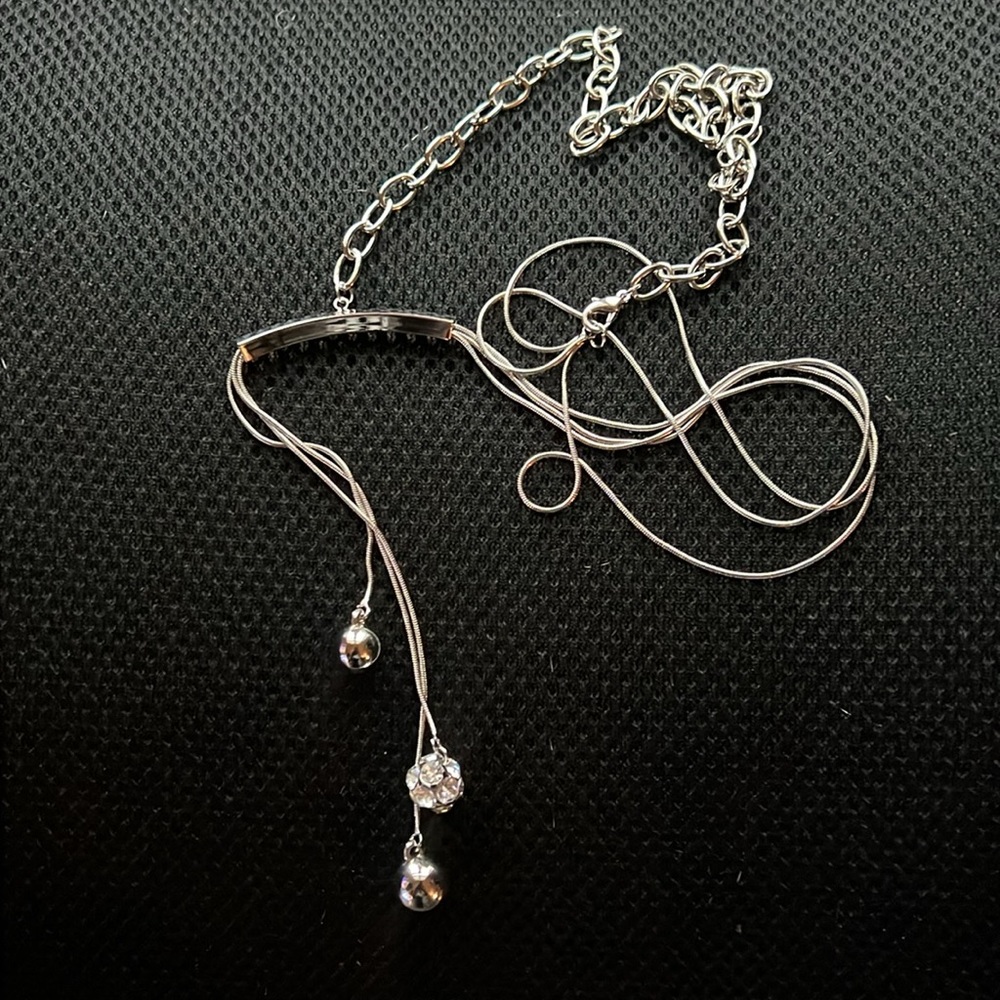 New Silver Tone Rhinestones Statement Necklace